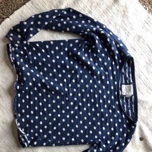 Soft dark blue scoop neck sweater with polka dots